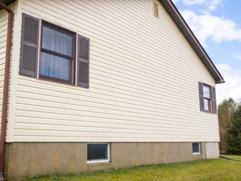 A home with vinyl siding installed.